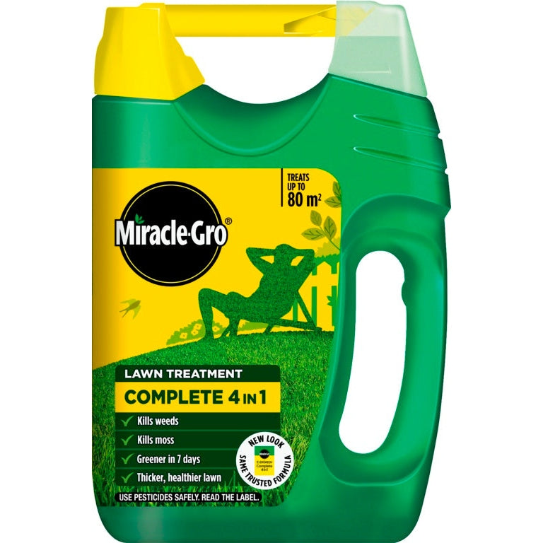 Miracle-Gro® Complete 4 in 1 Lawn Treatment