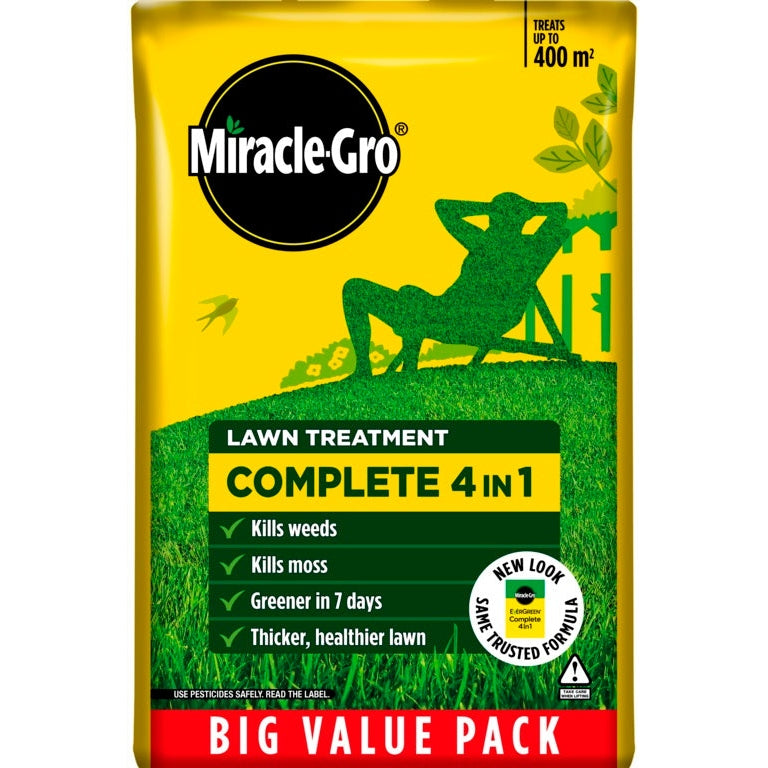 Miracle-Gro® Complete 4 in 1 Lawn Treatment